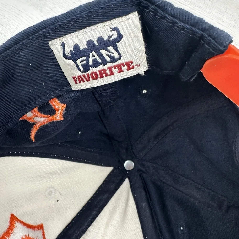 Fan Favorite Detroit Tigers Hat Cap Big D Snap Back‎ Official Licensed